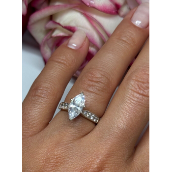 925 Sterling Silver CZ Ring Size 5.5