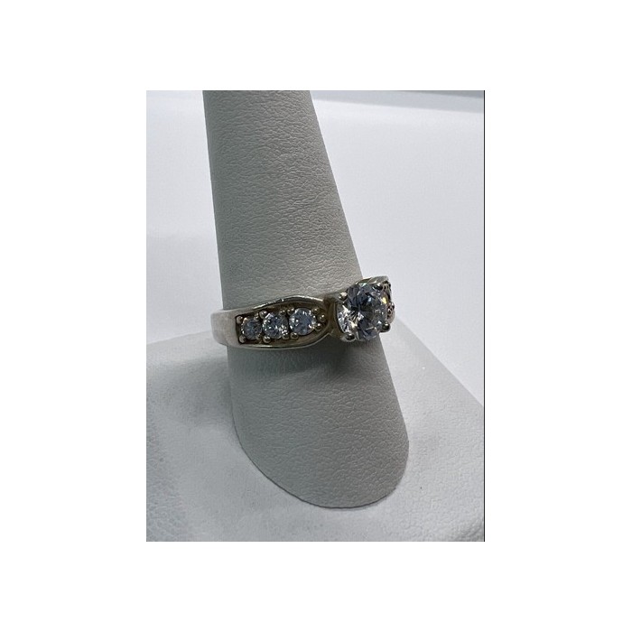 925 Sterling Silver & CZ Ring Size 9.5
