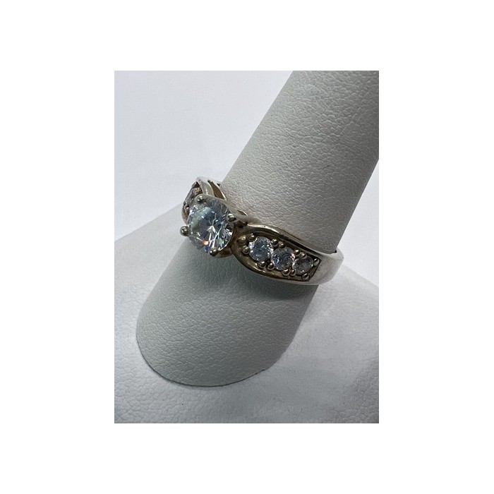 925 Sterling Silver & CZ Ring Size 9.5