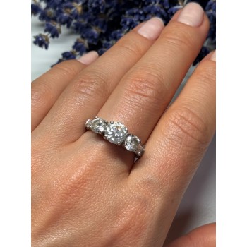 925 Sterling Silver CZ Ring Size 7.5