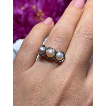 925 Sterling Silver Pearls Ring Size 6