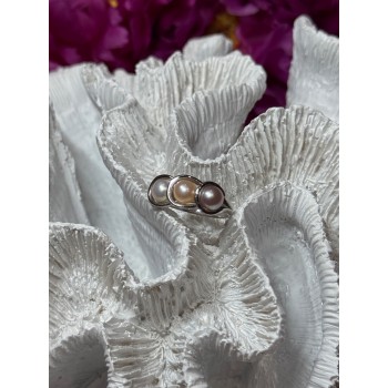 925 Sterling Silver Pearls Ring Size 6
