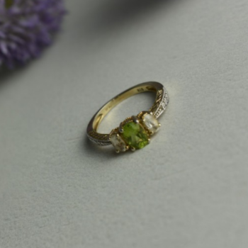 925 Sterling Silver Peridot & Colorless Quartz Ring Size 8