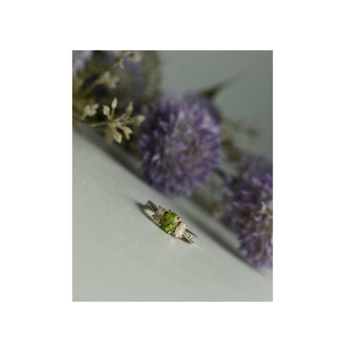 925 Sterling Silver Peridot & Colorless Quartz Ring Size 8