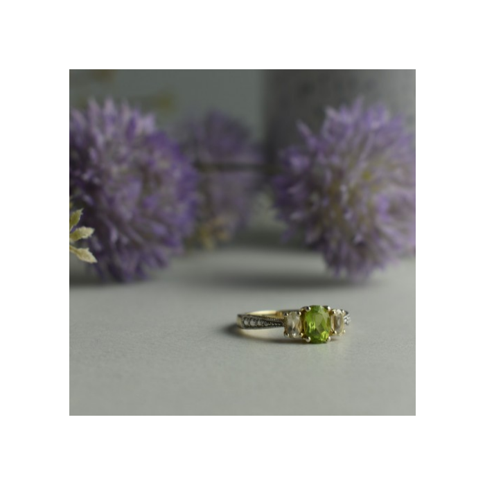 925 Sterling Silver Peridot & Colorless Quartz Ring Size 8