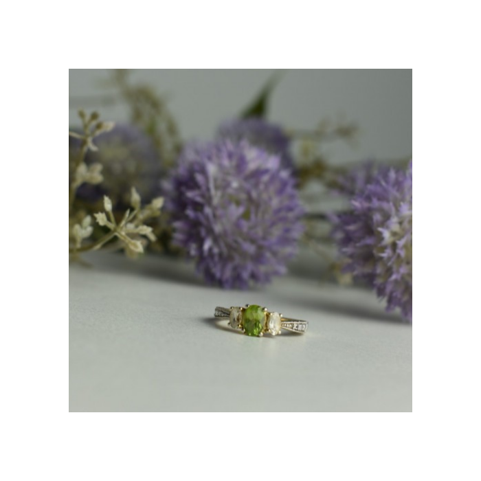 925 Sterling Silver Peridot & Colorless Quartz Ring Size 8