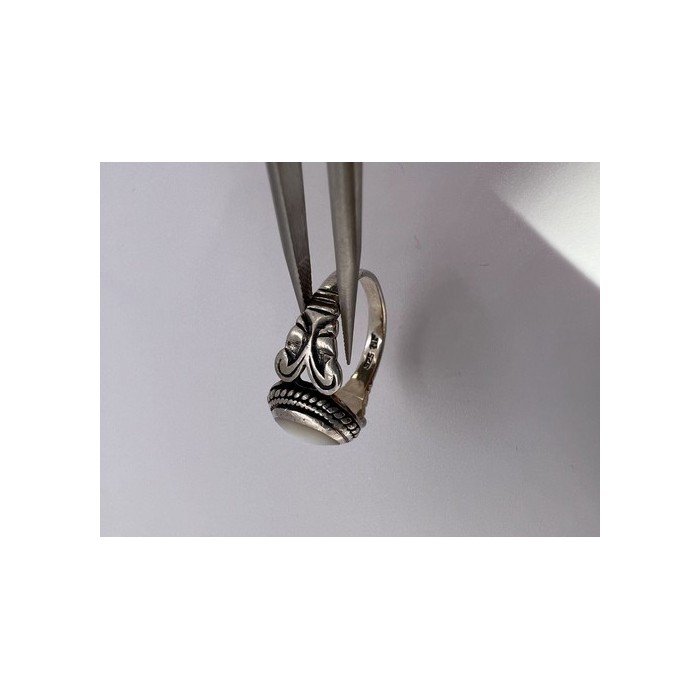 925 STERLING SILVER MOTHER OF PEARL RING SIZE 6