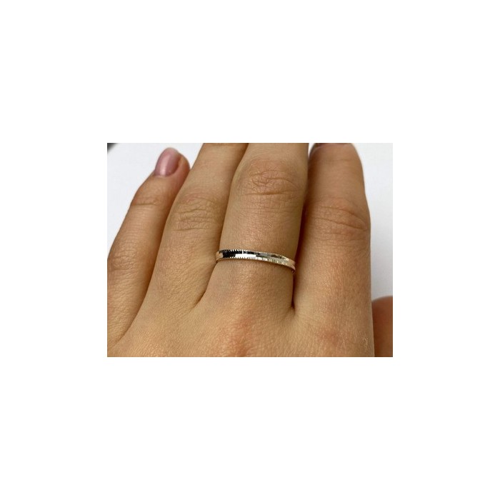 925 Sterling Silver Band Ring Size 8.5 Italy