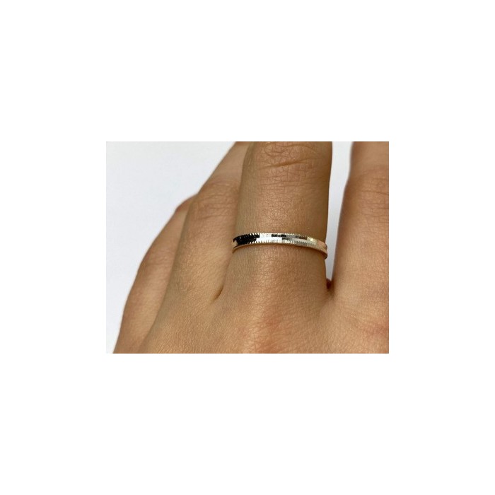 925 Sterling Silver Band Ring Size 8.5 Italy