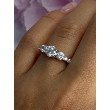 Shiny 925 Sterling Silver CZ Ring Size 7