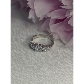 Shiny 925 Sterling Silver CZ Ring Size 7