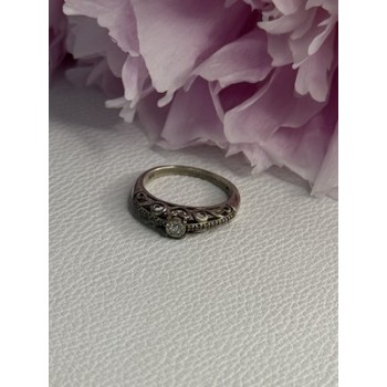 925 Sterling Silver Diamond Ring Size 6