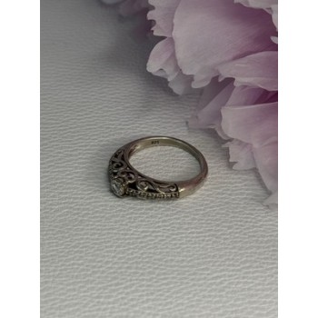 925 Sterling Silver Diamond Ring Size 6