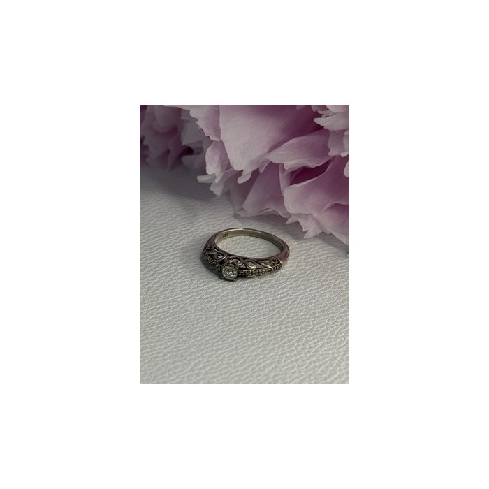 925 Sterling Silver Diamond Ring Size 6