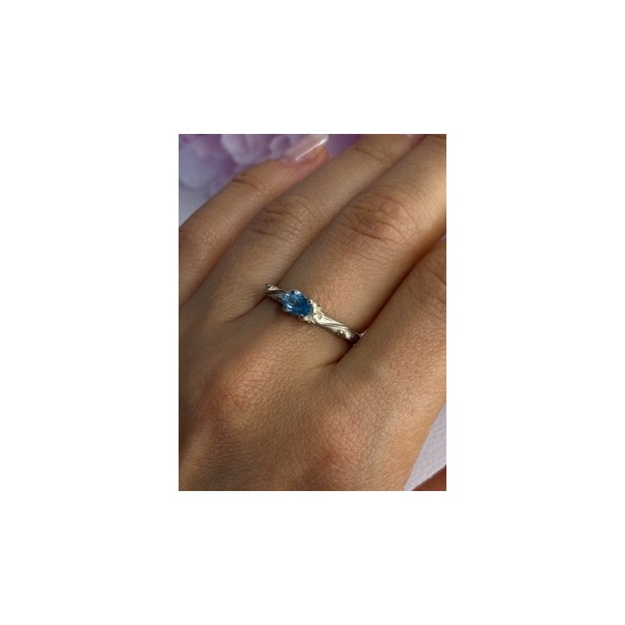 925 Sterling Silver Topaz Ring Size 8.5