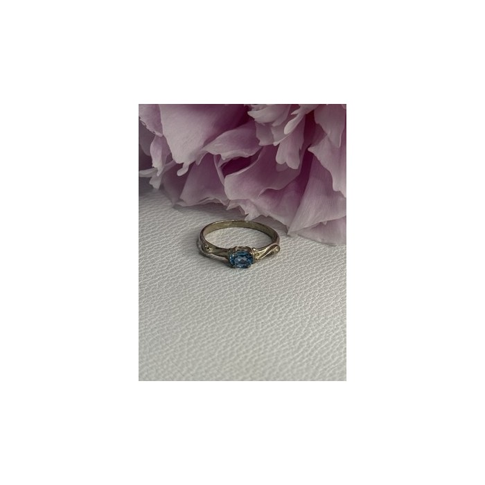 925 Sterling Silver Topaz Ring Size 8.5