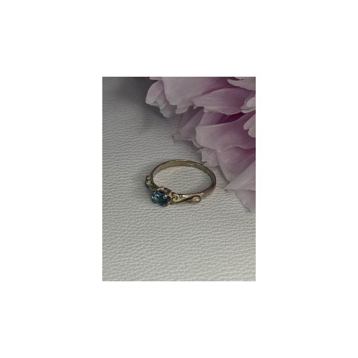 925 Sterling Silver Topaz Ring Size 8.5