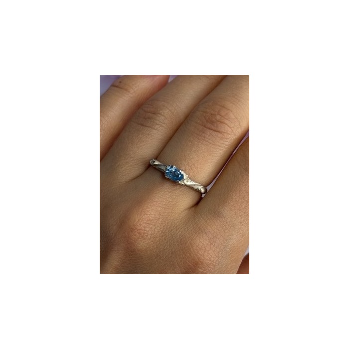 925 Sterling Silver Topaz Ring Size 8.5