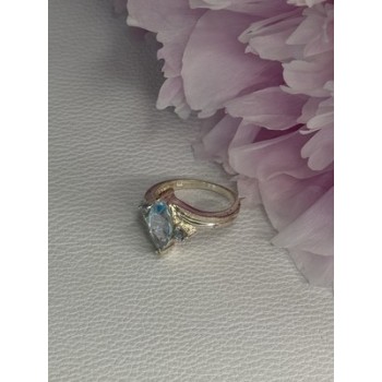 925 Sterling Silver Topaz Ring Size 7.5