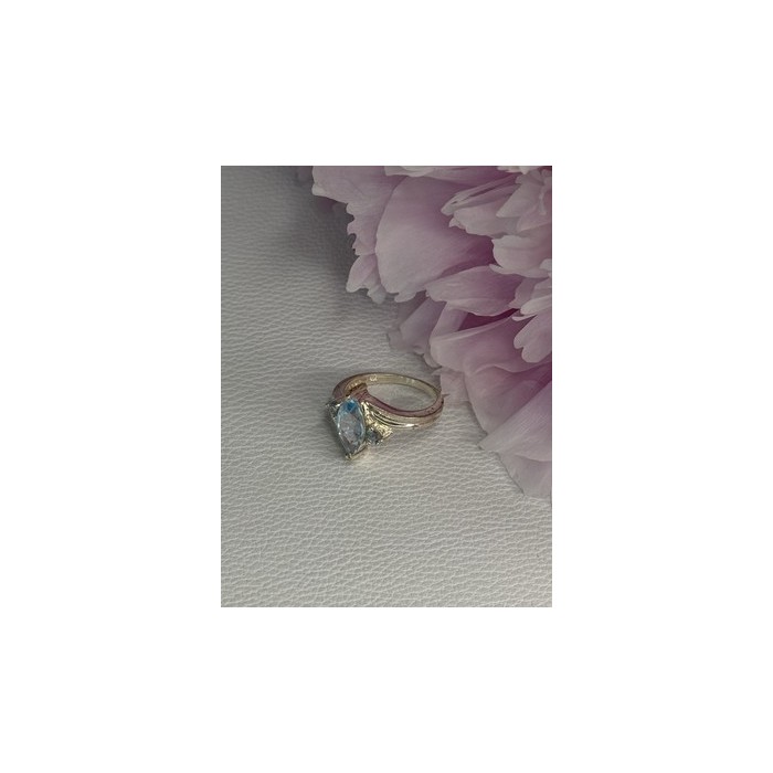 925 Sterling Silver Topaz Ring Size 7.5