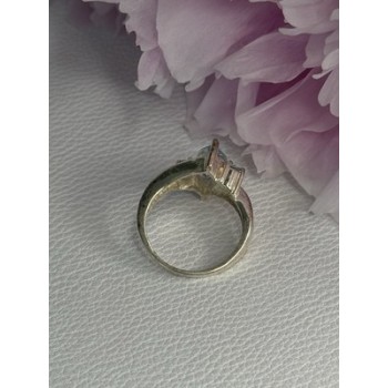 925 Sterling Silver Topaz Ring Size 7.5