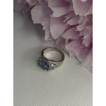 925 Sterling Silver CZ Ring Size 9