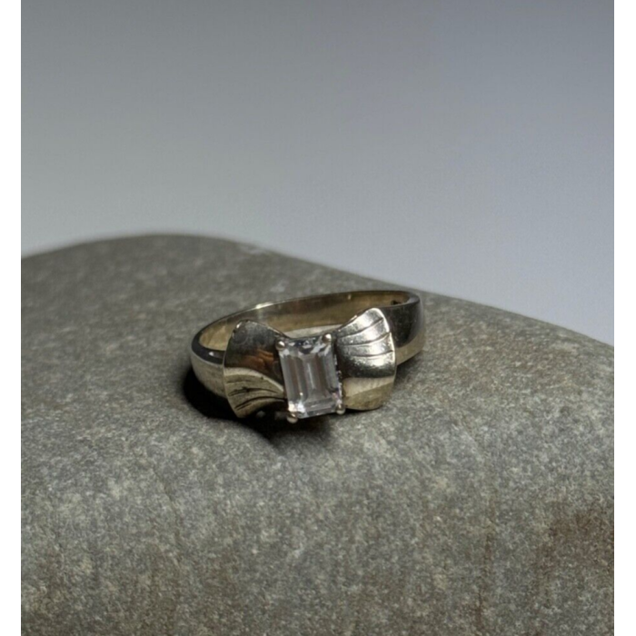 925 Sterling Silver Beryl Bow Ring Size 6