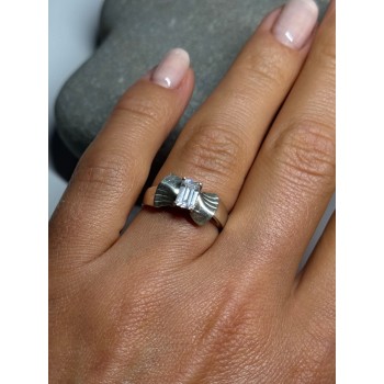 925 Sterling Silver Beryl Bow Ring Size 6