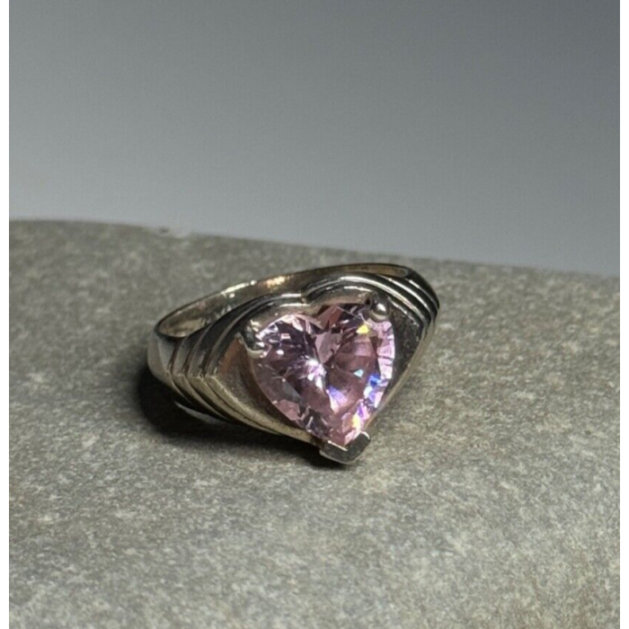925 Sterling Silver CZ Heart Ring Size 6.5