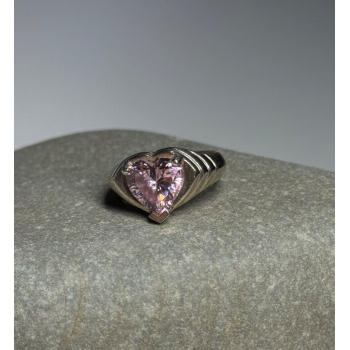 925 Sterling Silver CZ Heart Ring Size 6.5