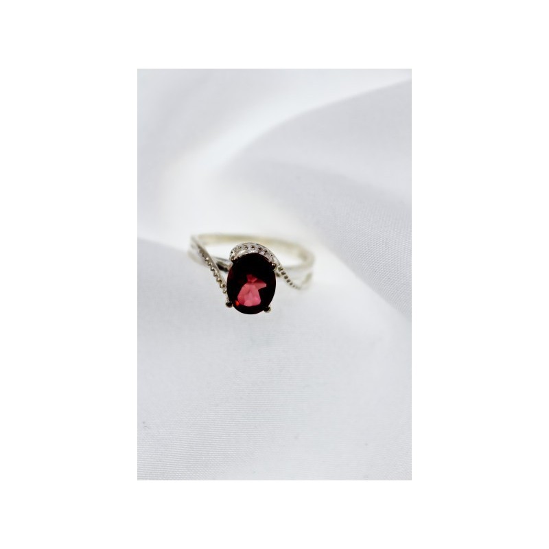 925 Sterling Silver Red Spinel Ring Size 7