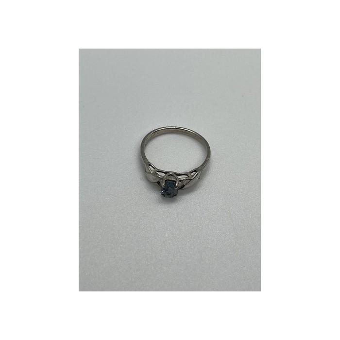 925 Sterling Silver & Topaz Ring Size 8