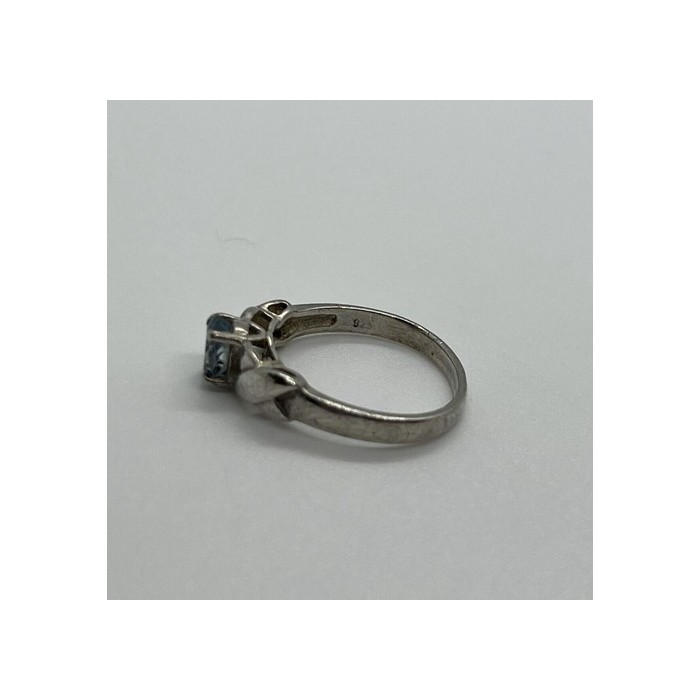 925 Sterling Silver & Topaz Ring Size 8