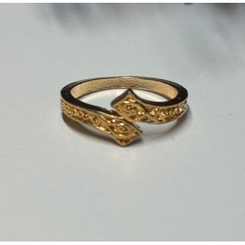 925 Sterling Silver Gold Plated Ring Size 6