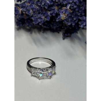 925 Sterling Silver Ring Size 5.5