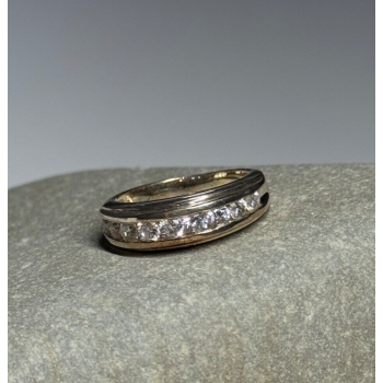 925 Sterling Silver CZ Ring Size 6