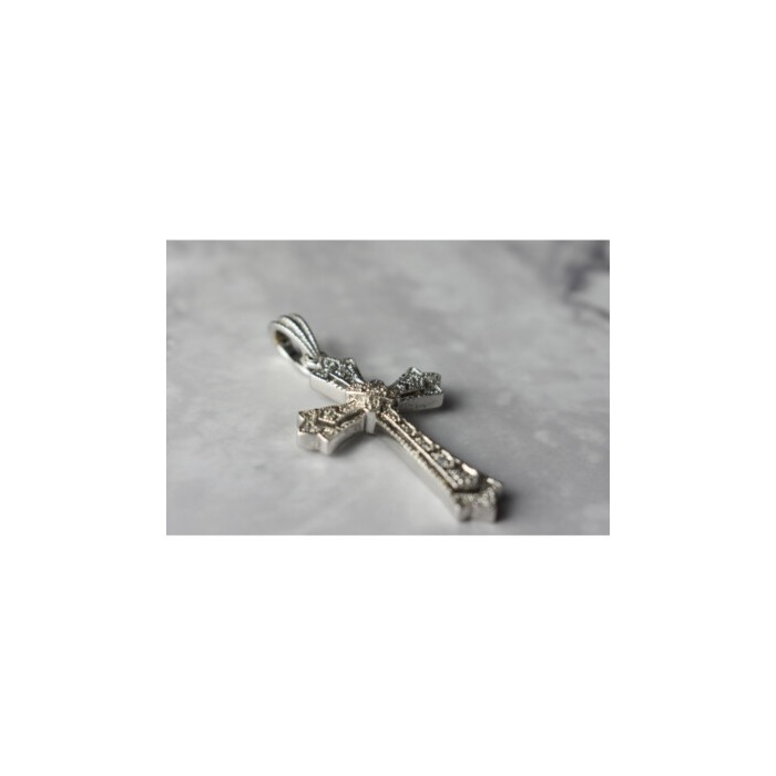 925 STERLING SILVER DIAMONDS CROSS PENDANT