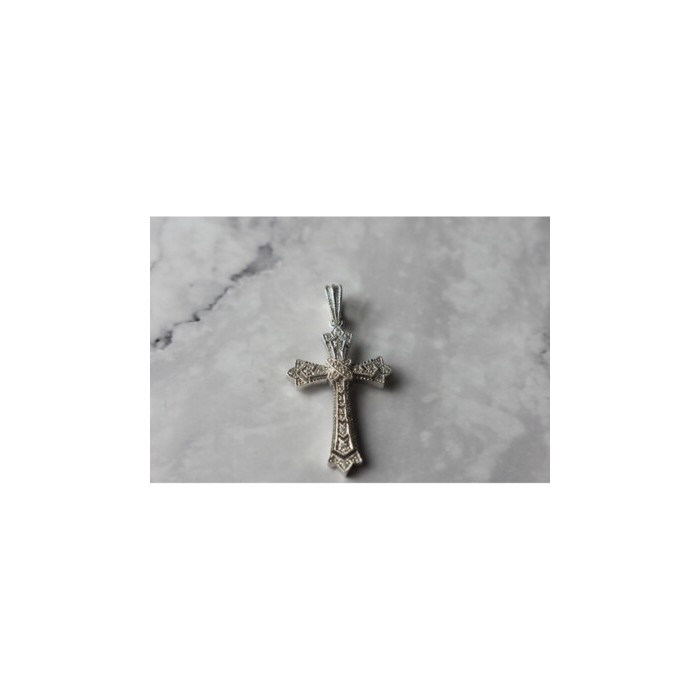 925 STERLING SILVER DIAMONDS CROSS PENDANT