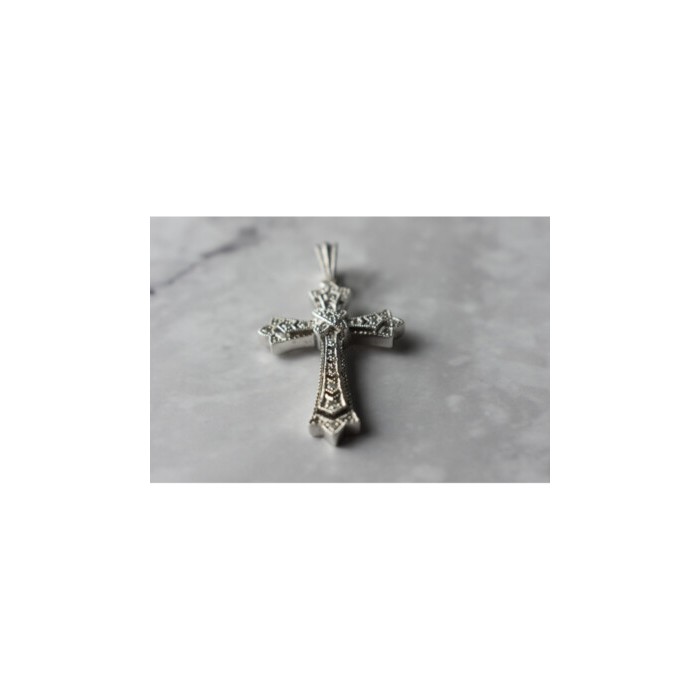 925 STERLING SILVER DIAMONDS CROSS PENDANT