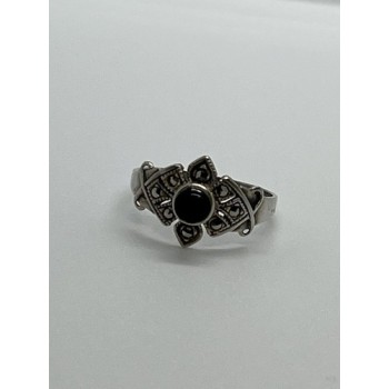 925 Sterling Silver Onyx & Marcasite Ring Size 7