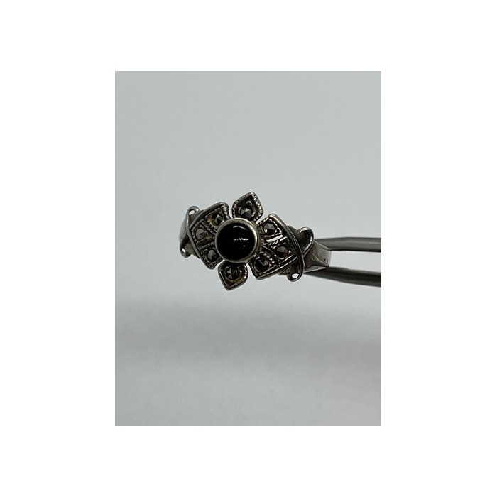 925 Sterling Silver Onyx & Marcasite Ring Size 7