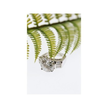 925 Sterling Silver CZ Ring Size 5.5