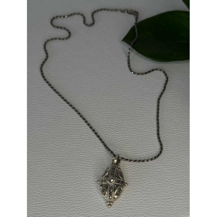 Elegant Vintage 925 Sterling Silver Marcasite Necklace Length 17.5 inch