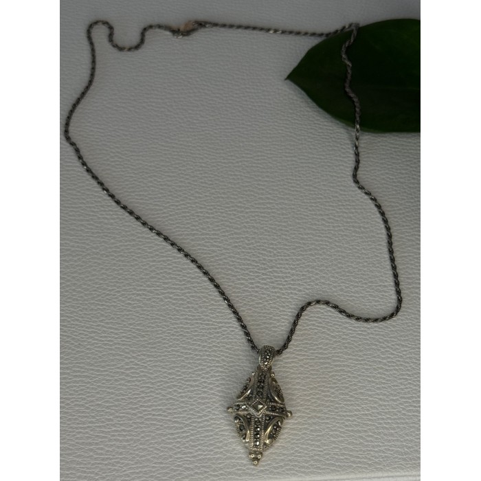 Elegant Vintage 925 Sterling Silver Marcasite Necklace Length 17.5 inch