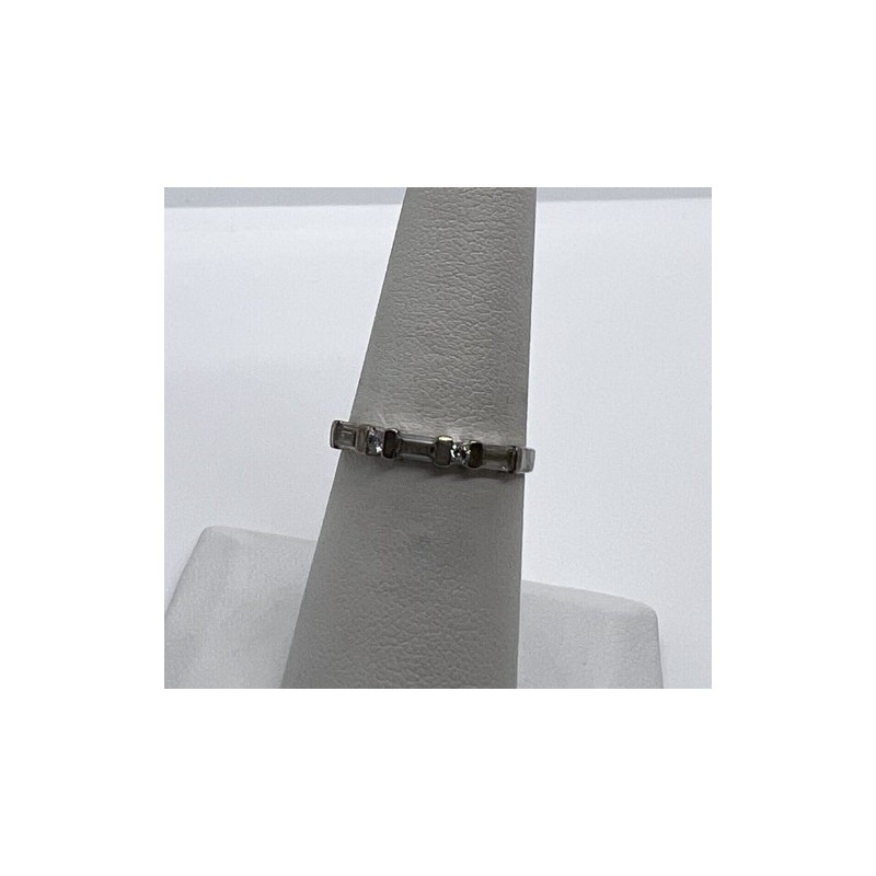 925 Sterling Silver & CZ Ring Size 6.5