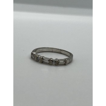 925 Sterling Silver & CZ Ring Size 6.5