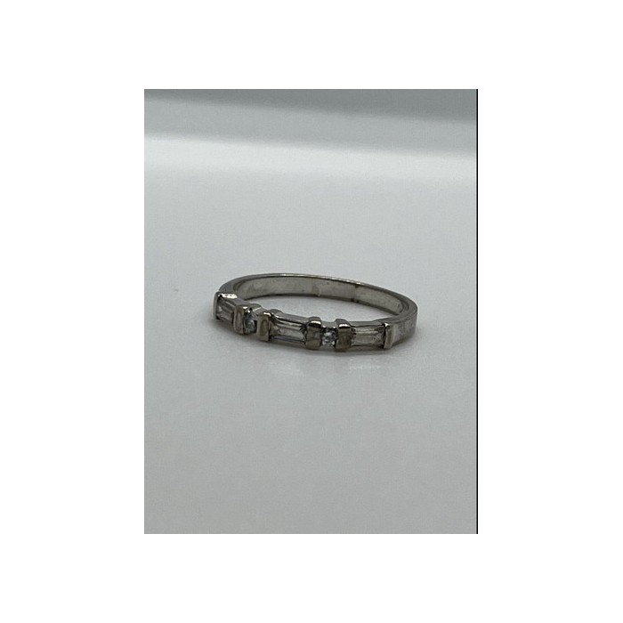 925 Sterling Silver & CZ Ring Size 6.5