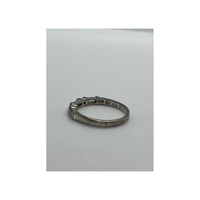 925 Sterling Silver & CZ Ring Size 6.5