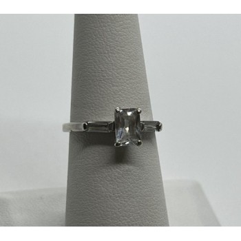 925 Sterling Silver & CZ Ring Size 6.5