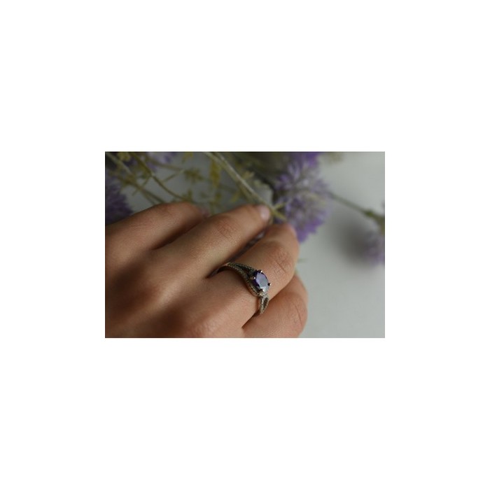 925 Sterling Silver Amethyst & CZ Ring Size 8